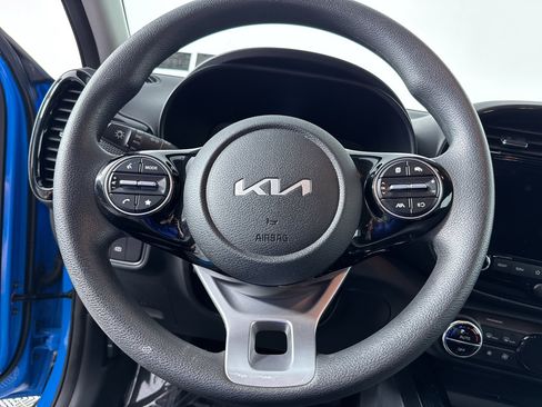 Used 2023 Kia Soul S FWD image 20