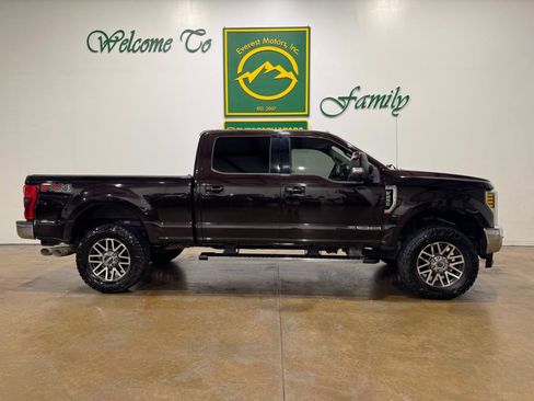 Used 2018 Ford F250 Lariat w/ Lariat Ultimate Package AWD/4WD image 2
