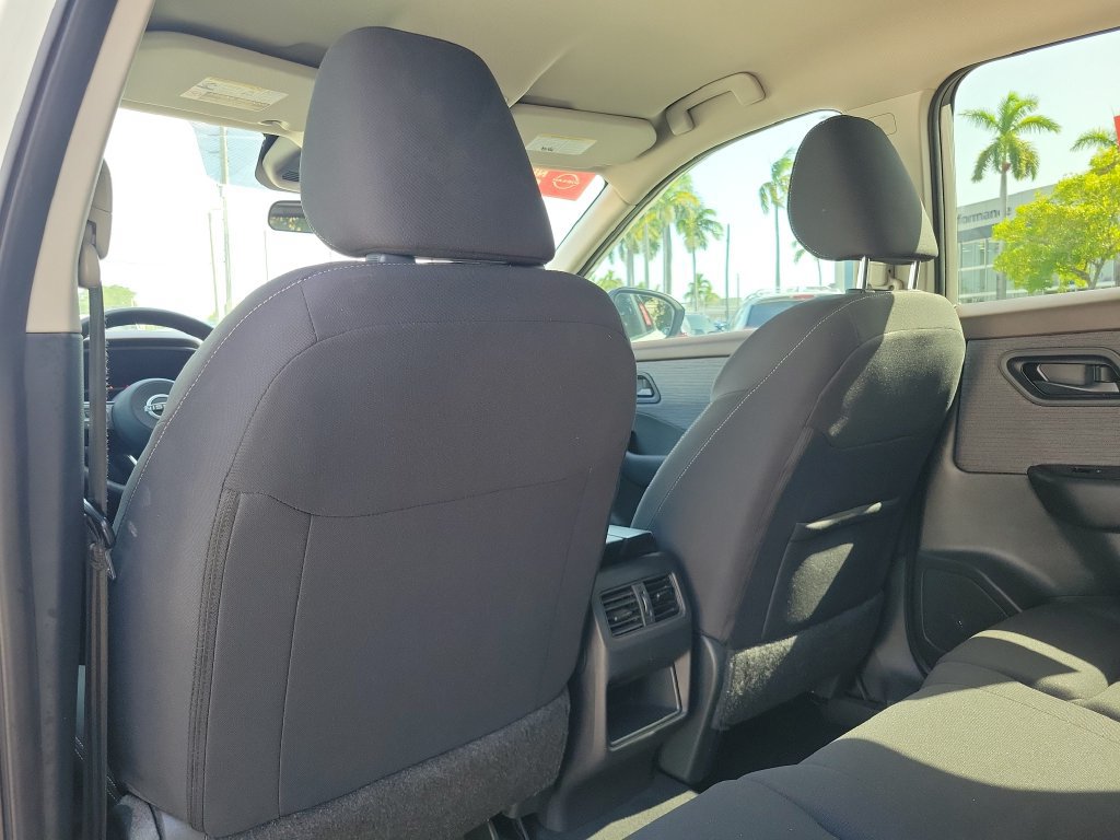 Certified 2023 Nissan Rogue S FWD image 16
