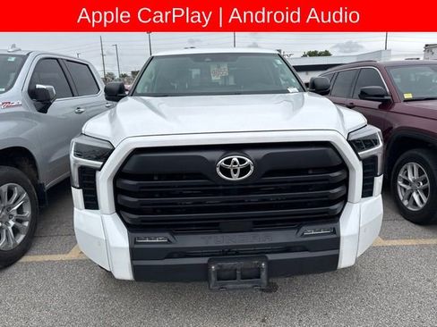 Used 2022 Toyota Tundra SR5 w/ SR5 Convenience Package RWD image 5