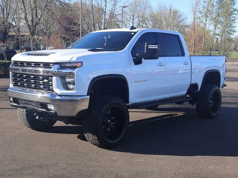 Used 2023 Chevrolet Silverado 3500 LT w/ Convenience Package AWD/4WD image 11