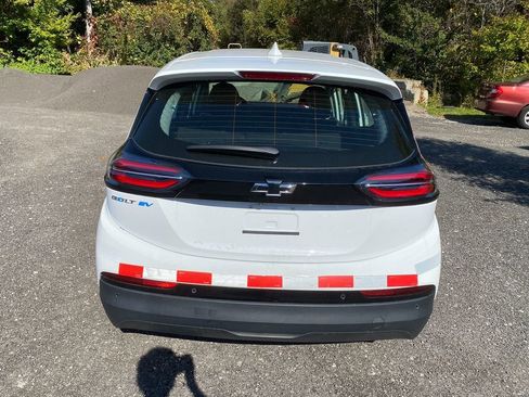 Used 2023 Chevrolet Bolt LT image 6