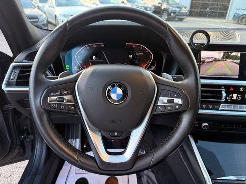 Used 2020 BMW 330i xDrive Sedan w/ Premium Package AWD/4WD image 17