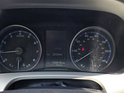 Used 2017 Toyota RAV4 XLE AWD/4WD image 16
