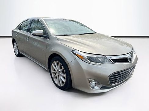 Used 2013 Toyota Avalon Limited image 1