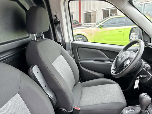 Used 2022 RAM ProMaster City Tradesman FWD image 10