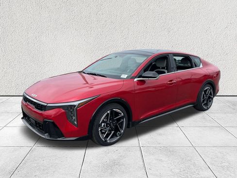 New 2026 Kia K4 GT-Line image 3