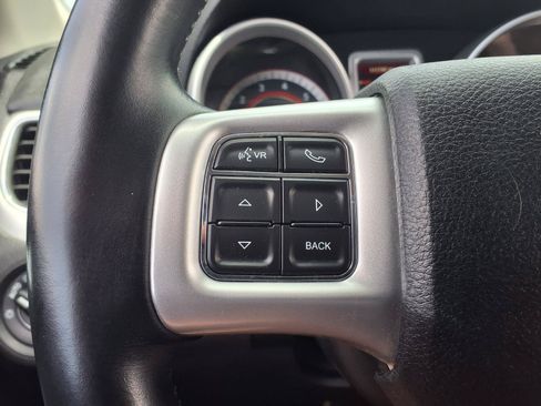 Used 2019 Dodge Journey SE w/ Connectivity Group FWD image 29