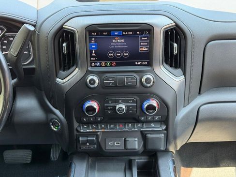 Used 2020 GMC Sierra 1500 Denali w/ Technology Package image 13