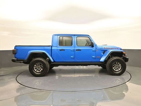Used 2024 Jeep Gladiator Mojave AWD/4WD image 26