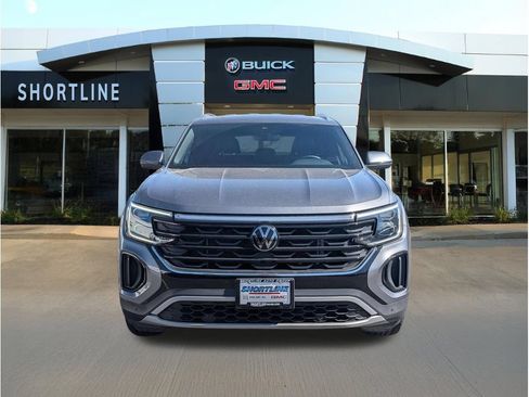 Used 2024 Volkswagen Atlas Cross Sport SE AWD/4WD image 10