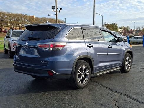 Used 2016 Toyota Highlander XLE image 6