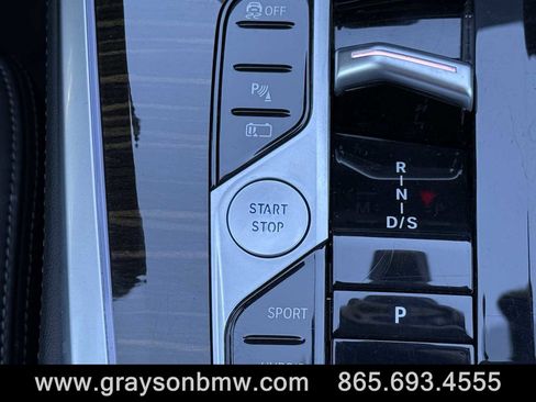 Used 2024 BMW X5 xDrive50e image 22