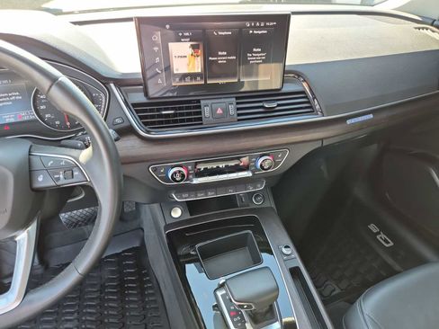 Certified 2024 Audi Q5 2.0T Premium w/ Convenience Package image 23