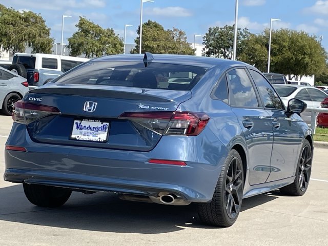 Used 2025 Honda Civic Sport image 4