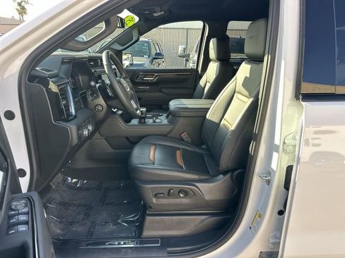 Used 2025 GMC Sierra 1500 AT4 image 18