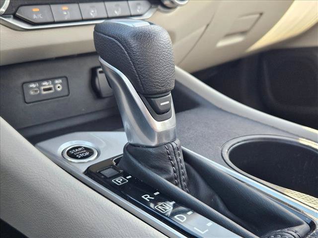 Used 2025 Nissan Altima 2.5 SV FWD image 9