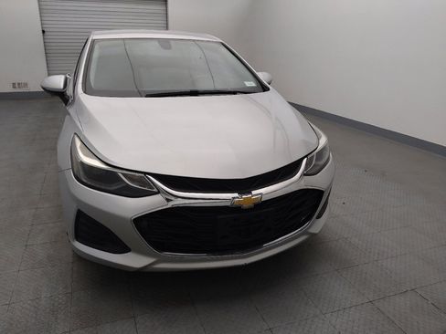 Used 2019 Chevrolet Cruze LT image 14