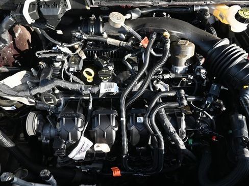 Used 2023 Lincoln Nautilus Reserve w/ Equipment Group 201A image 17