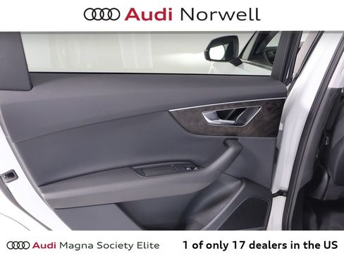 Used 2022 Audi Q7 3.0T Premium Plus w/ Premium Plus Package AWD/4WD image 23