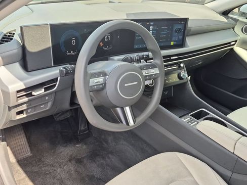 Used 2025 Hyundai Sonata SEL FWD image 15