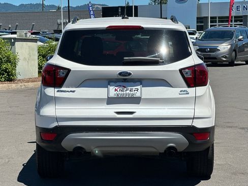 Used 2019 Ford Escape SEL AWD/4WD image 5