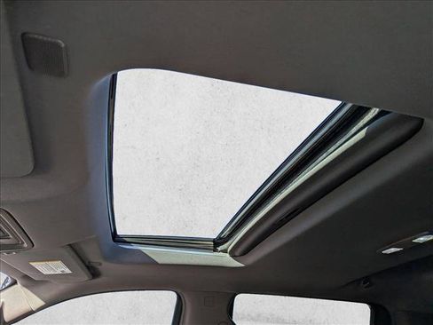 Used 2019 GMC Sierra 1500 Denali w/ Denali Ultimate Package image 18