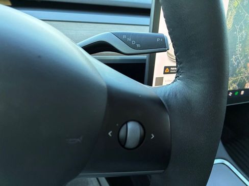 Used 2021 Tesla Model 3 Performance image 26