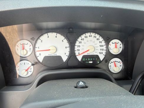 Used 2007 Dodge Ram 1500 Truck SLT AWD/4WD image 14
