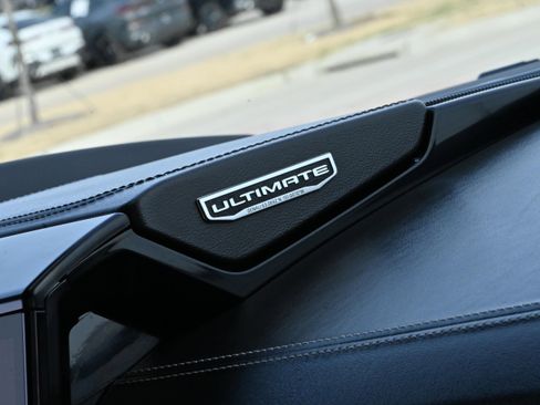 Used 2025 GMC Yukon Denali Ultimate image 41