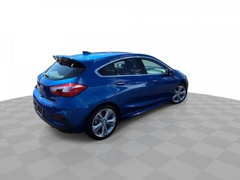 Used 2017 Chevrolet Cruze Premier w/ RS Package FWD image 8