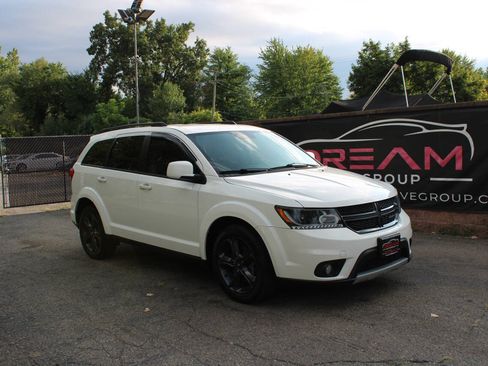 Used 2015 Dodge Journey SXT w/ Flexible Seating Group FWD image 4