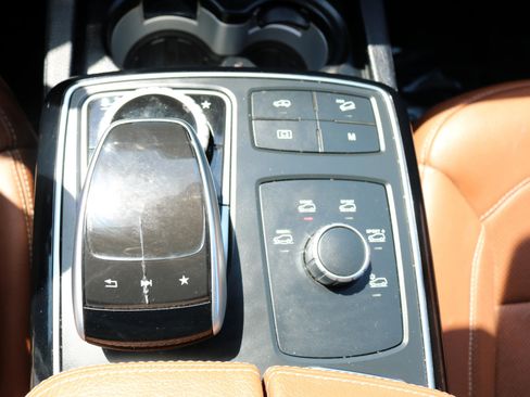 Used 2018 Mercedes-Benz GLE 43 AMG 4MATIC image 50