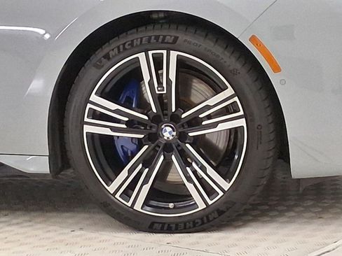 Used 2023 BMW 760i xDrive AWD/4WD image 10
