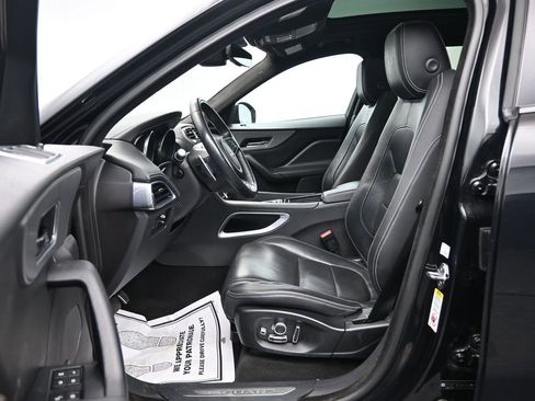 Used 2020 Jaguar F-PACE S image 25