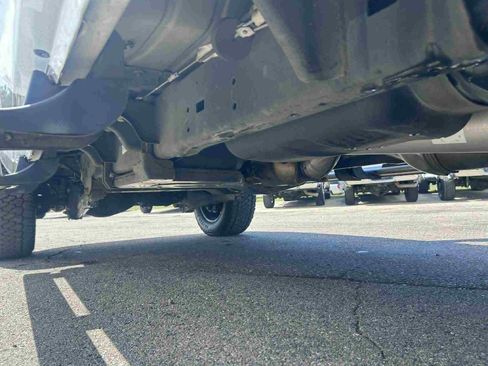 Used 2018 RAM 2500 SLT w/ Luxury Group image 13