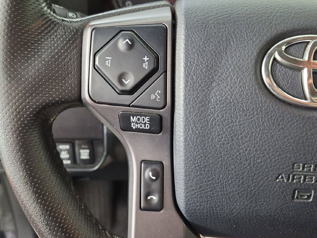 Used 2020 Toyota Tacoma TRD Sport AWD/4WD image 18