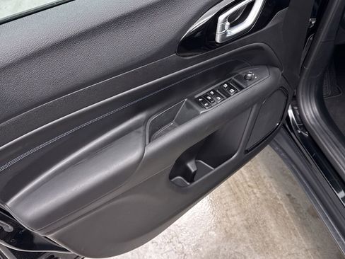 New 2026 Jeep Compass Latitude image 15