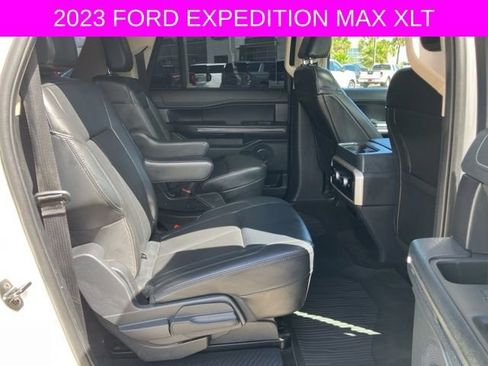 Used 2022 Ford Expedition Max XLT image 17