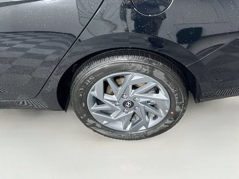 New 2026 Hyundai Elantra Hybrid FWD image 23