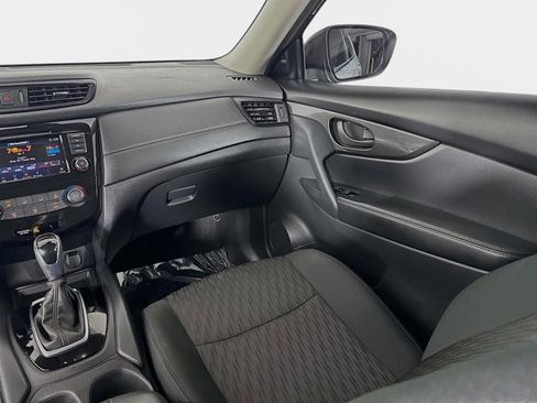 Certified 2020 Nissan Rogue S image 23