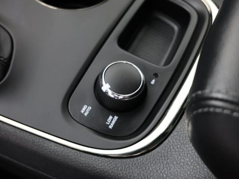 Used 2020 Dodge Durango R/T w/ Blacktop Package AWD/4WD image 18