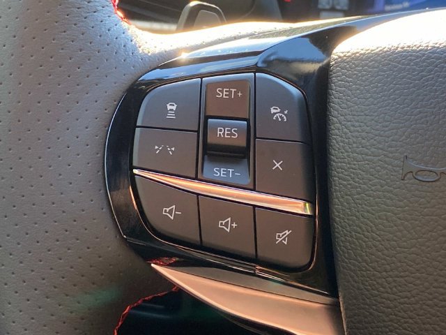 Used 2027 Ford Explorer ST w/ Sun And Sound Package AWD/4WD image 19