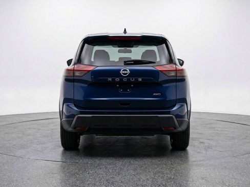 Used 2025 Nissan Rogue SV AWD/4WD image 7
