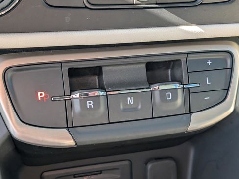 Used 2024 GMC Terrain Denali image 29