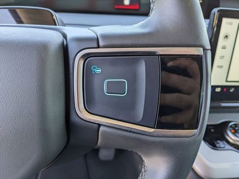 Certified 2025 Ford Expedition Active image 34