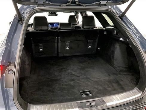 Used 2025 Toyota Crown Signia XLE image 35