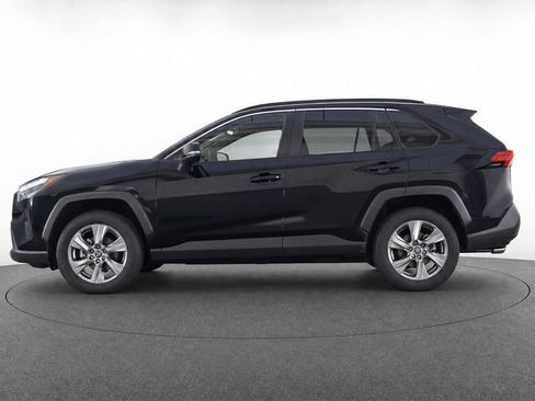 Used 2025 Toyota RAV4 XLE AWD/4WD image 6