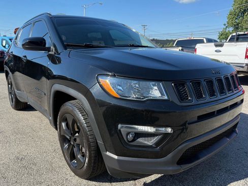 Used 2020 Jeep Compass Latitude FWD image 7