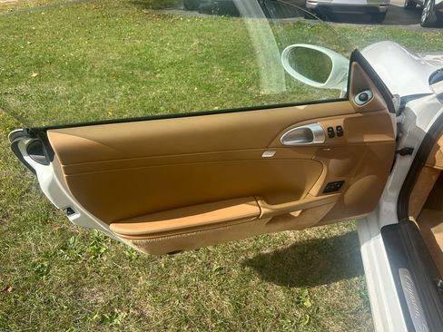 Used 2007 Porsche Cayman S image 11